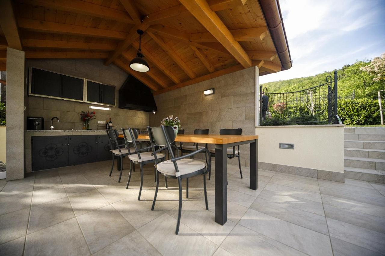 Villa Casa Tilia Sapjane Esterno foto